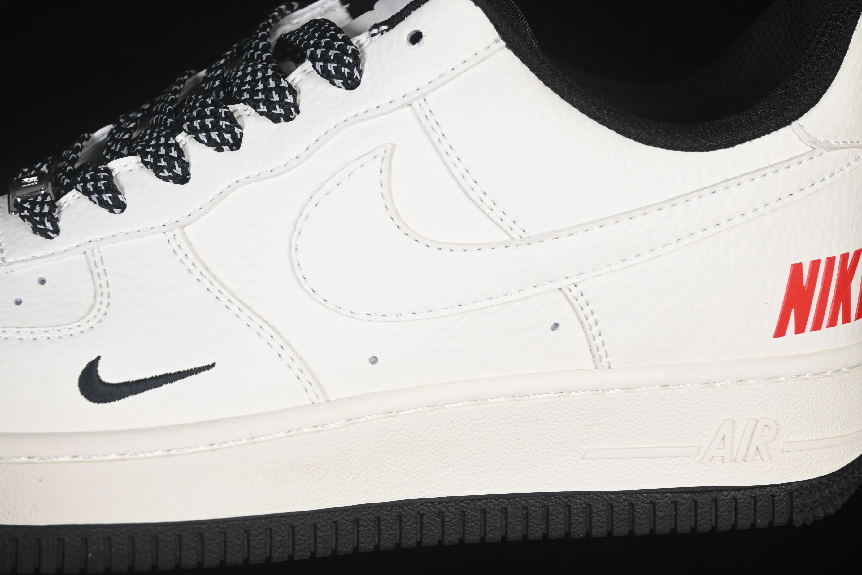 All categories Nk Air Force 1 Air Force series Nk Air Force 1 Low Air Force low-top Nike Air Force 1'07 Low beige black and red contrast Air Force 1 low-top casual sneakers MM3399-813